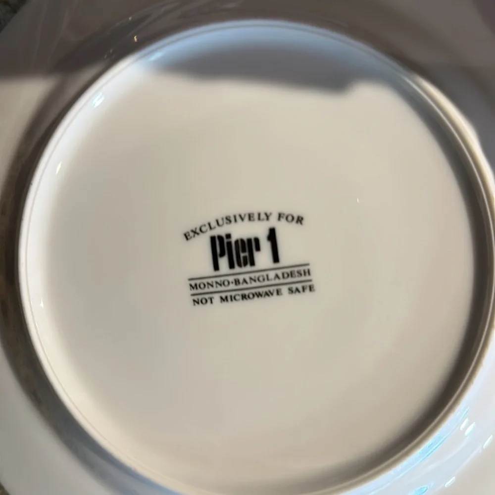 Pier 1 set of 3 plates